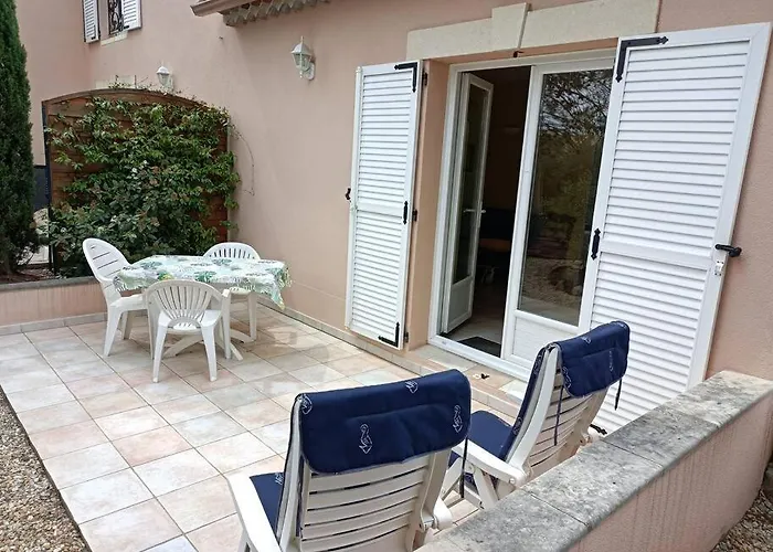 Tatil Evi Anduze Les Pins Au 