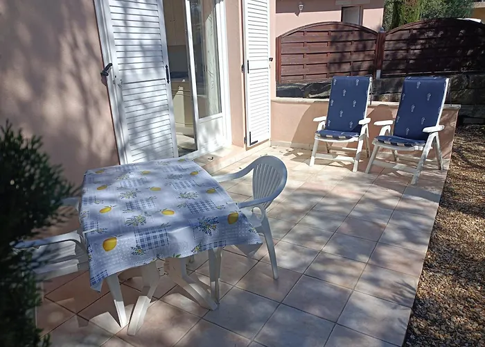 別荘 Anduze Les Pins Au 